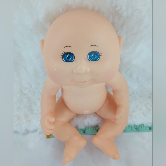 Cabbage Patch Xavier Roberts 2015 Doll 12” Bright Blue Eyes - Picture 7 of 7